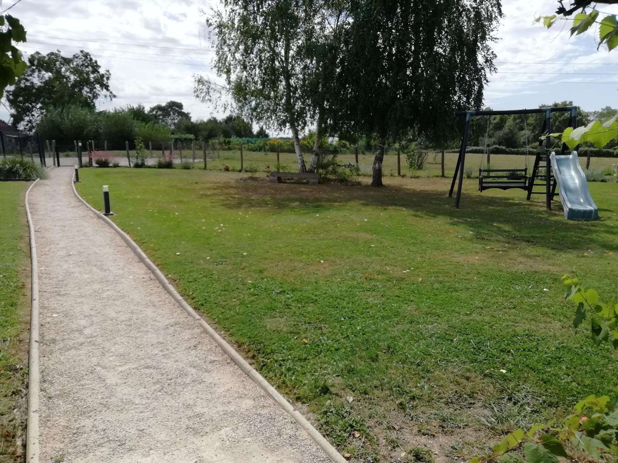 Une Pause A La Campagne Mervans Exterior photo